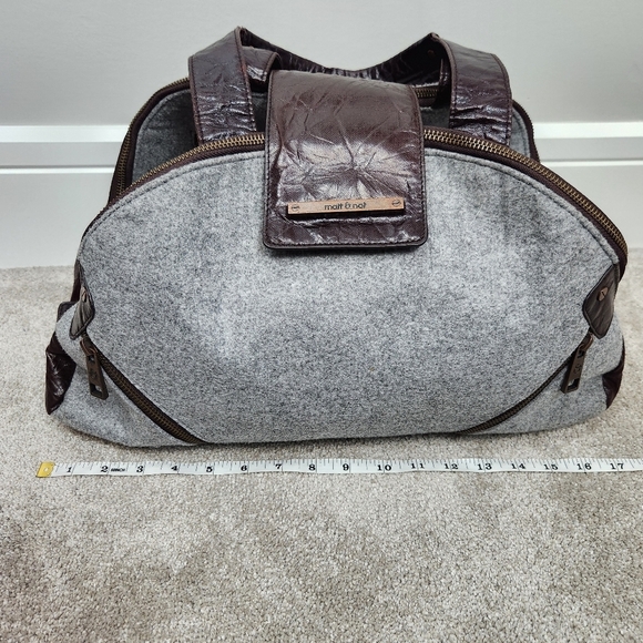 Matt And Nat Vegan Grey Hobo Shoulderbag Purse Duffle Prep Academia Preppy - Picture 10 of 12